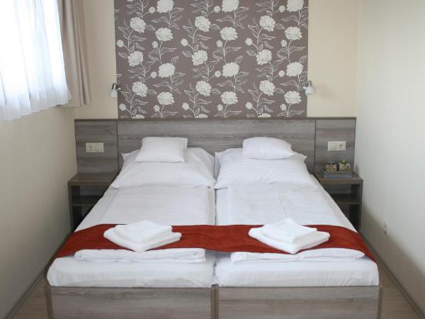 Piroska Csárda és Panzió : photo 6 de la chambre chambre double ou lits jumeaux