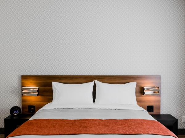 Littoral - Hôtel & Spa : photo 6 de la chambre chambre lit queen-size