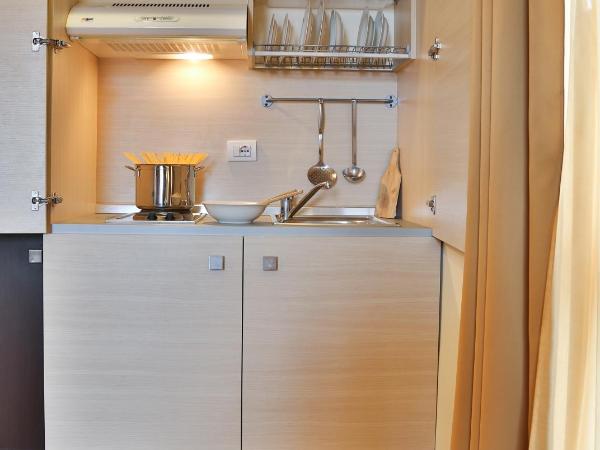 Regal Residence : photo 3 de la chambre studio (2 adultes)