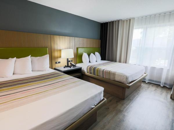 Country Inn & Suites by Radisson, Myrtle Beach, SC : photo 5 de la chambre suite 1 chambre avec 2 lits queen-size et canapé-lit - non-fumeurs