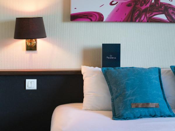 Kyriad Prestige Beaune le Panorama : photo 5 de la chambre chambre double supérieure