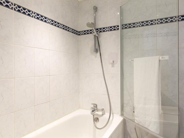 The Originals City, Hôtel Nevers Centre Gare : photo 2 de la chambre chambre double