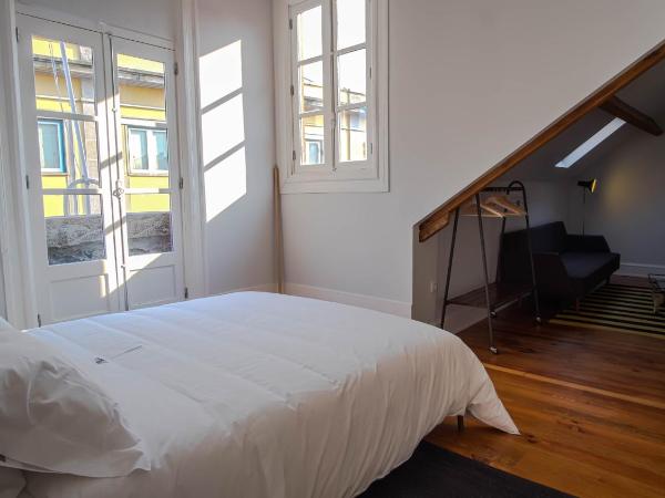 Dona Emília Guest House & Studio Apartment Building : photo 3 de la chambre suite with mountain views