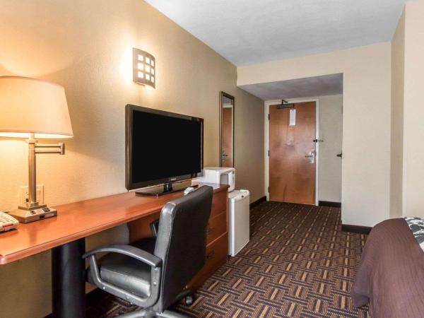 The Douillet by Demeure Hotels : photo 4 de la chambre chambre lit queen-size - accessible aux personnes à mobilité réduite