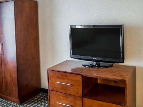 Comfort Suites Portland Southwest : photo 3 de la chambre suite lit king-size – non-fumeurs