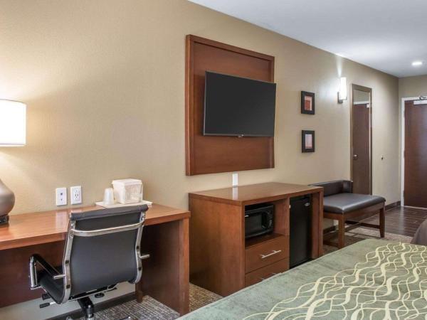 Comfort Inn & Suites : photo 1 de la chambre suite avec 2 lits queen-size - accessible aux personnes à mobilité réduite - non-fumeurs