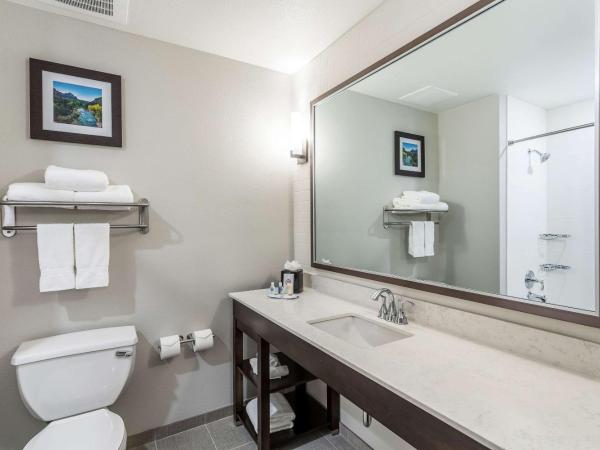 Comfort Inn & Suites Salt Lake City Airport : photo 2 de la chambre chambre 2 lits queen-size - non-fumeurs