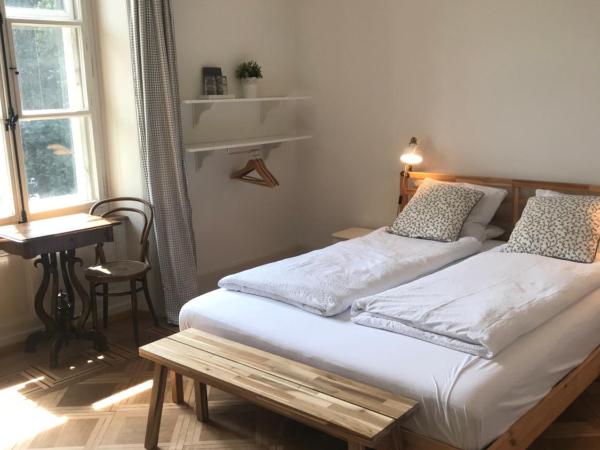 The Bed + Breakfast : photo 8 de la chambre chambre quadruple avec salle de bains commune