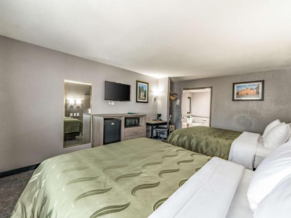 Quality Inn I-10 East near Frost Bank Center : photo 9 de la chambre chambre avec 2 lits queen-size - accessible aux personnes à mobilité réduite - non-fumeurs 