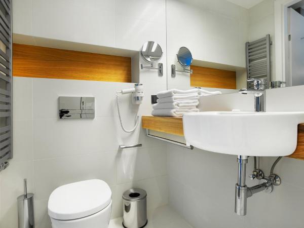 Regatta Hotel Restauracja Spa : photo 7 de la chambre chambre double ou lits jumeaux confort