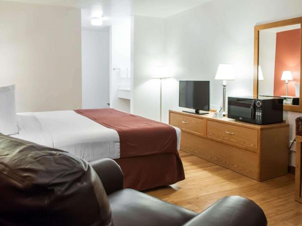 Econo Lodge Old Town : photo 2 de la chambre chambre lit king-size - non-fumeurs