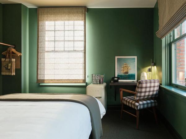 Palihotel Seattle : photo 8 de la chambre chambre lit queen-size de luxe avec vue