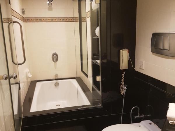 Ramee Guestline Hotel Dadar : photo 6 de la chambre chambre double ou lits jumeaux exécutive