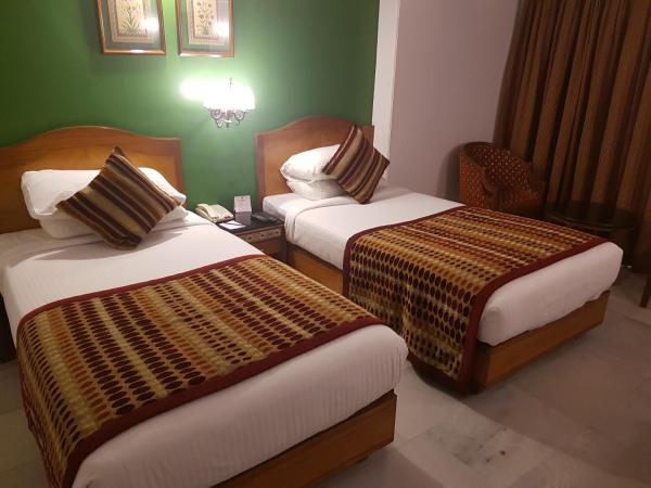 Ramee Guestline Hotel Dadar : photo 6 de la chambre chambre double ou lits jumeaux club