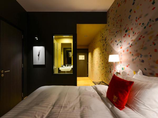 Hotel The Royal Snail : photo 9 de la chambre chambre double standard - côté piscine