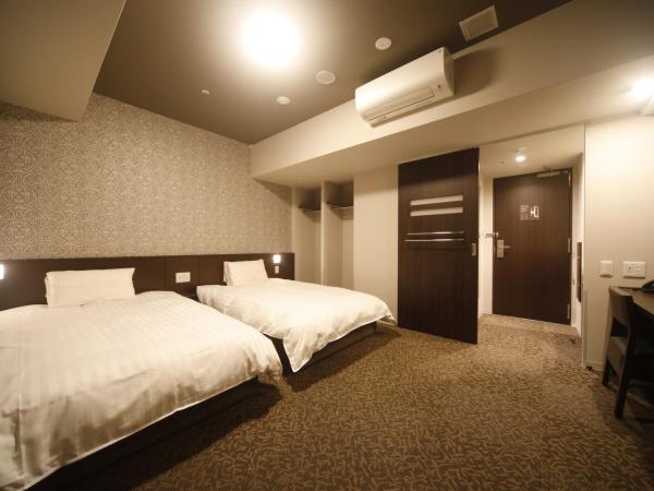 Dormy Inn Premium Osaka Kitahama : photo 2 de la chambre chambre lits jumeaux standard - non-fumeurs