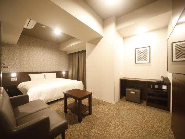 Dormy Inn Premium Osaka Kitahama : photo 1 de la chambre chambre lit king-size standard - non-fumeurs