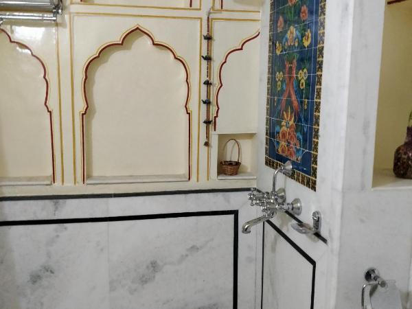 Jaipur Haveli : photo 10 de la chambre chambre double deluxe avec baignoire