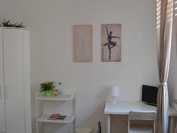 Night & Day : photo 10 de la chambre chambre double standard avec salle de bains commune