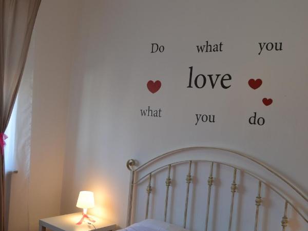Night & Day : photo 3 de la chambre chambre double avec salle de bains privative