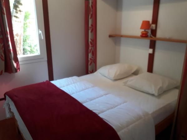 Les Chalets d'Argentouleau : photo 2 de la chambre chalet confort deux chambres