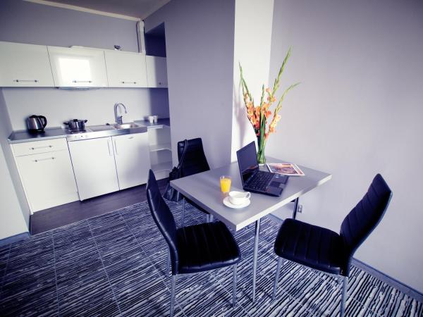 Hotel Śląsk : photo 3 de la chambre studio familial