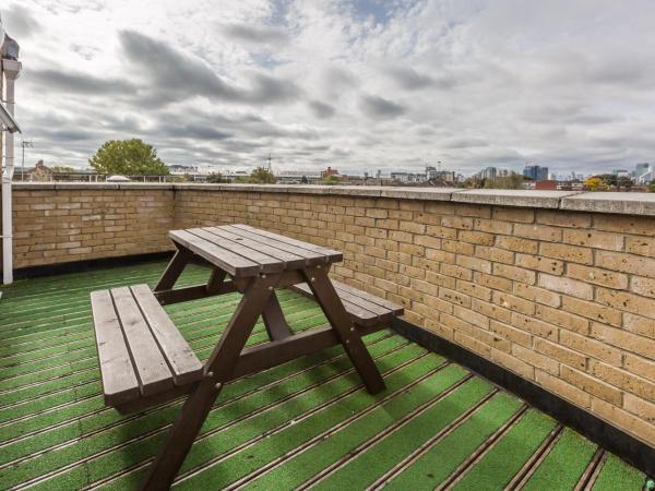 Prince Regent Hotel Excel London : photo 4 de la chambre chambre double supérieure avec balcon