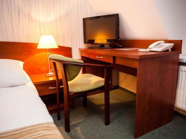 Hotel Logos : photo 5 de la chambre chambre lits jumeaux Économique