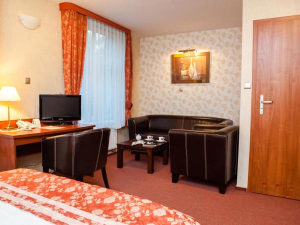 Hotel Logos : photo 5 de la chambre chambre double supérieure