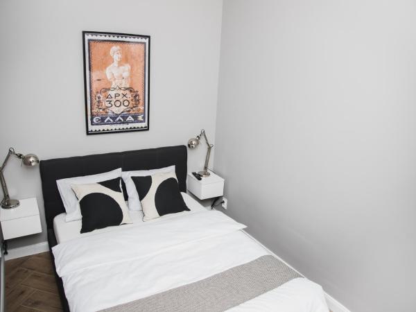 W1 Katowice : photo 1 de la chambre chambre double avec salle de bains privative