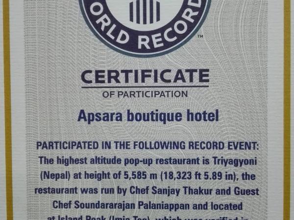 Apsara Boutique Hotel : photo 4 de la chambre chambre familiale de luxe avec vue sur jardin