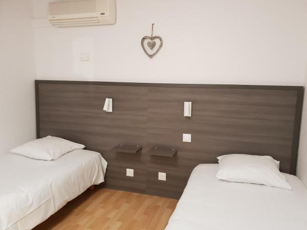 Hôtel Althea - Piscine et Sauna : photo 7 de la chambre chambre lits jumeaux