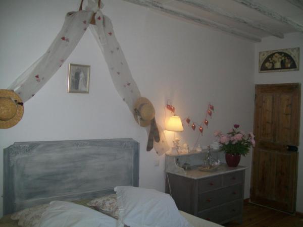 Chambre d'hôtes La Margotte : photo 1 de la chambre chambre double