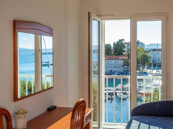 Hotel Adria : photo 7 de la chambre chambre double ou lits jumeaux - vue sur mer
