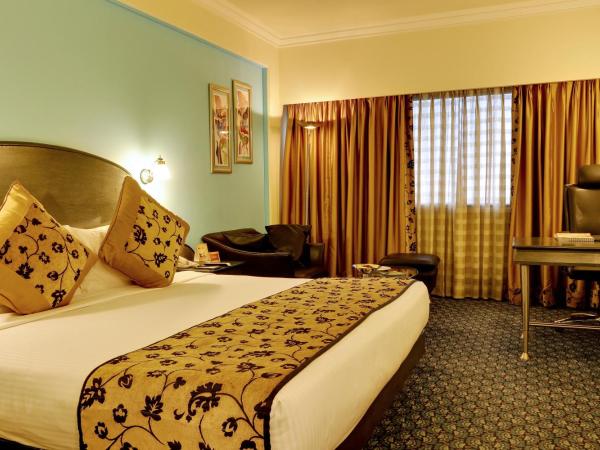 The Suryaa New Delhi : photo 4 de la chambre club room with complimentary breakfast, 15% discount on f&b 