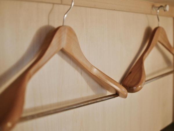 TOKYO-W-INN Asakusa : photo 10 de la chambre lit superposé dans dortoir mixte de 8 lits (2f)