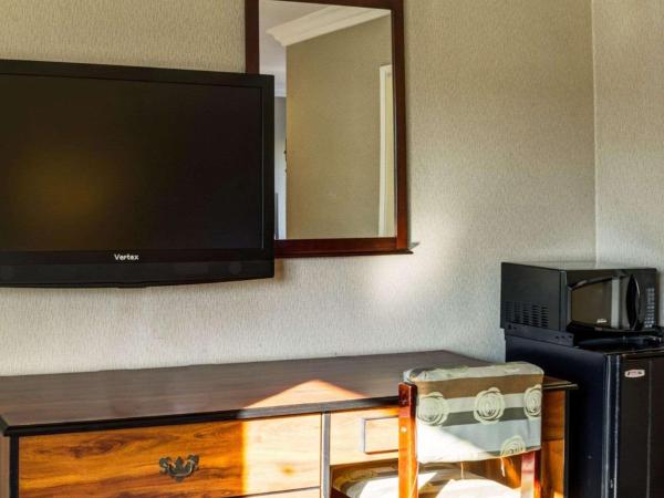 Rodeway Inn near Venice Beach : photo 6 de la chambre chambre lit king-size - non-fumeurs