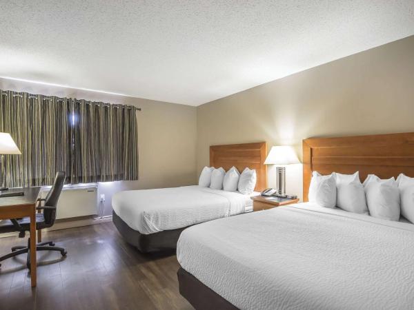 Quality Inn West Edmonton : photo 1 de la chambre chambre avec 2 lits queen-size - non-fumeurs
