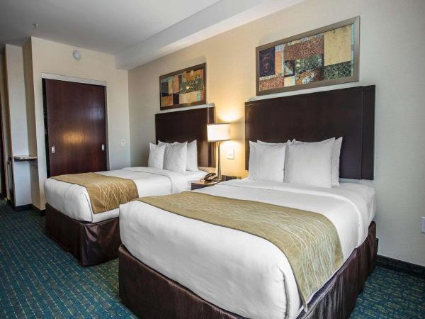 Comfort Hotel Bayer's Lake : photo 3 de la chambre chambre 2 lits queen-size - non-fumeurs