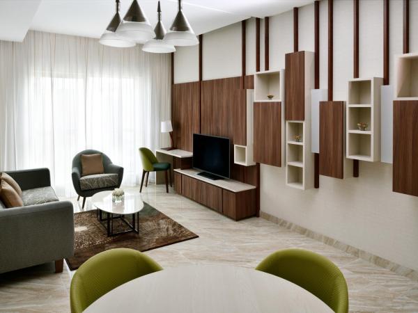 Mövenpick Hotel Apartments Downtown Dubai : photo 1 de la chambre appartement 2 chambres