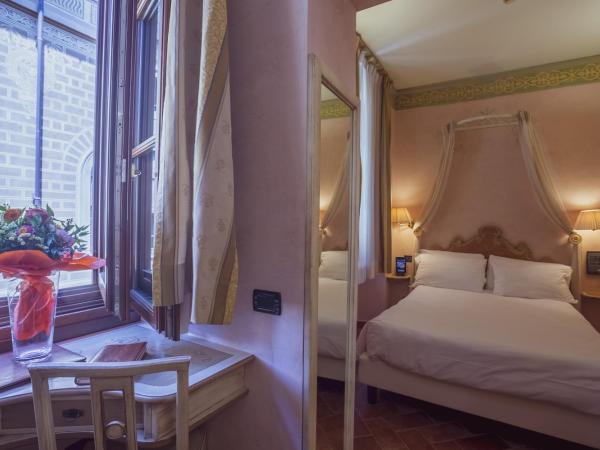 Hotel Davanzati : photo 2 de la chambre petite chambre double