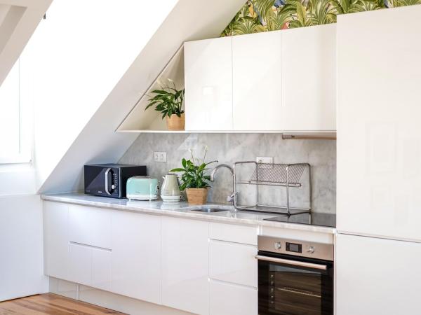 Lx Design Apartment near Congress Center : photo 4 de la chambre suite en duplex