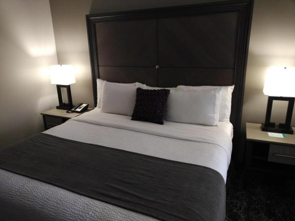 Chateau Bedford Trademark Collection by Wyndham : photo 3 de la chambre suite lit king-size deluxe - non-fumeurs