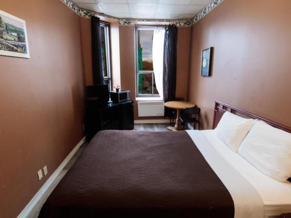 Hotel Casa Bella : photo 4 de la chambre chambre Économique avec salle de bains commune