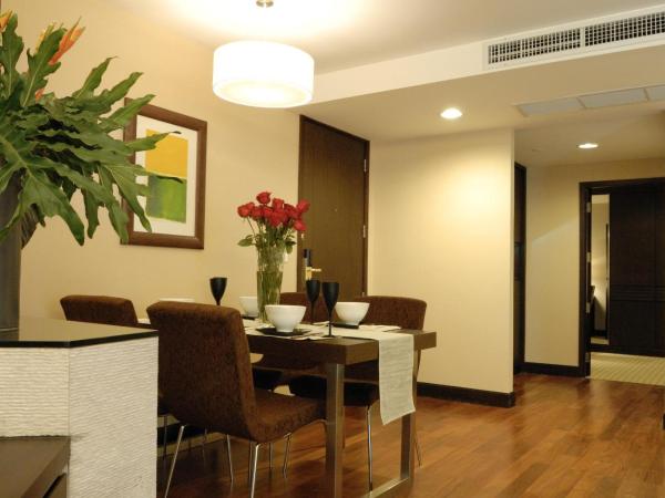 The Narathiwas Hotel & Residence Sathorn Bangkok : photo 5 de la chambre suite familiale