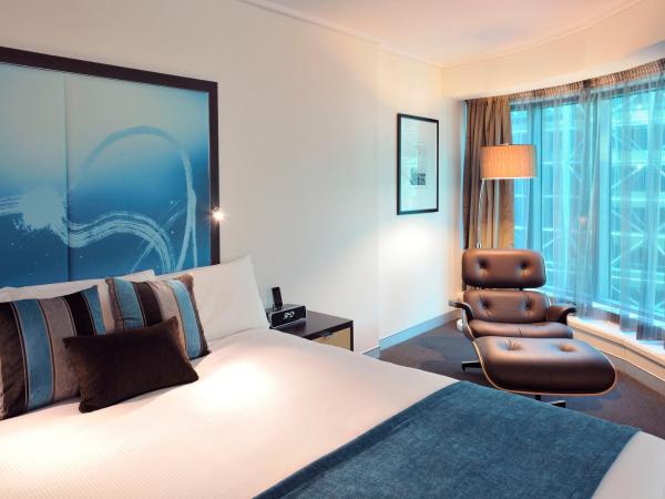 Novotel Melbourne On Collins : photo 1 de la chambre suite junior avec lit king-size