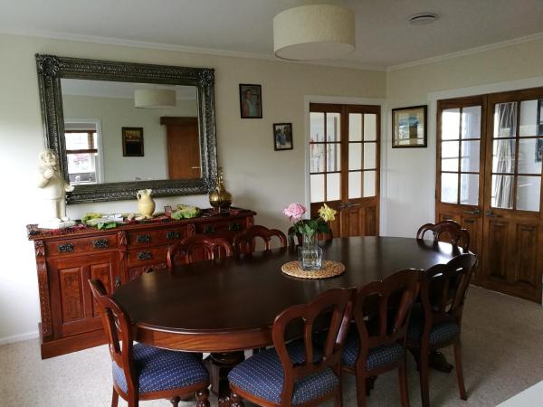 Geyser Lookout BnB : photo 5 de la chambre chambre lit queen-size avec terrasse