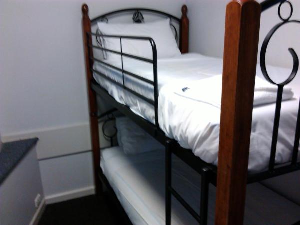 Waterfront Lodge Motel : photo 4 de la chambre hébergement Économique 2 chambres - sans vue