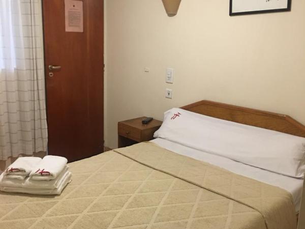Hotel Rey : photo 4 de la chambre chambre double ou lits jumeaux classique