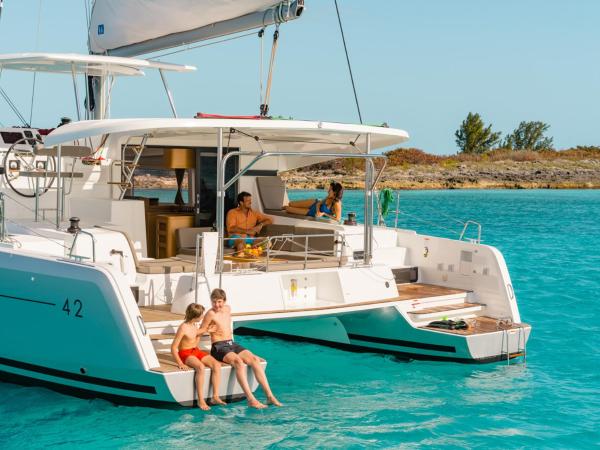 Luxury Catamaran Lagoon 42, AC & GN : photo 10 de la chambre mobile home